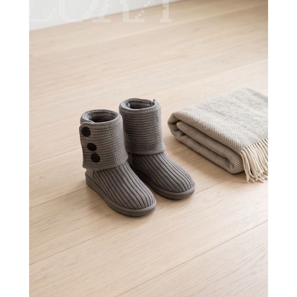 UGG Classic Cardy Boots Gray Knit Uncycled Wool Pull-On Winter 5819 Size 7 - Picture 5 of 14